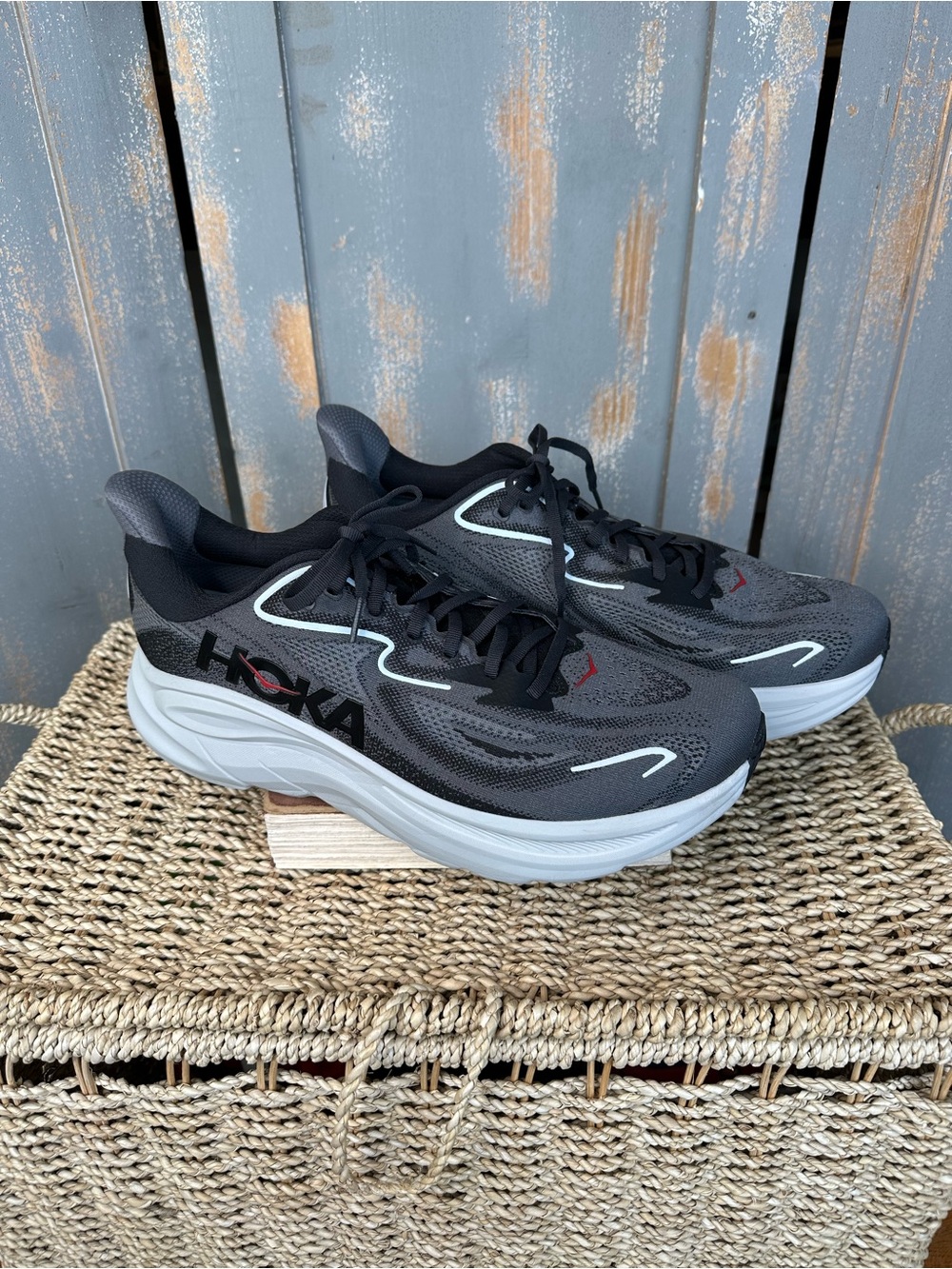 HOKA Men's Clifton 10 Sneaker Carbon Black Satellite Grey Sz 13D